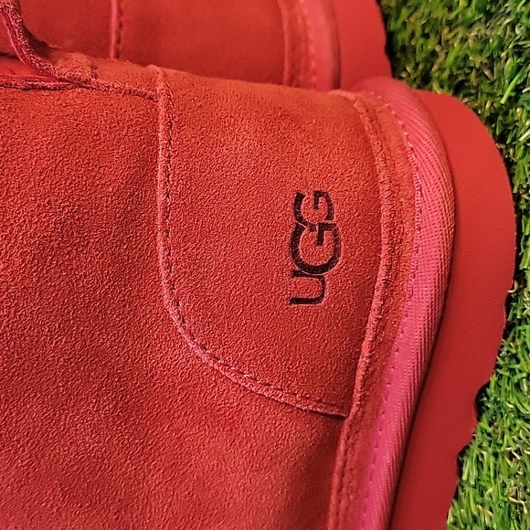 NWOB UGG Neumel Suede Lace-Up Round Toe Chukka Boot Men's US 6 Women's US 7 Red - Picture 6 of 17